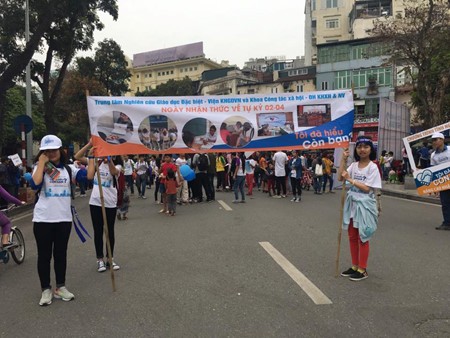 Во Вьетнаме отметили Всемирный день распространения информации о проблеме аутизма - ảnh 2